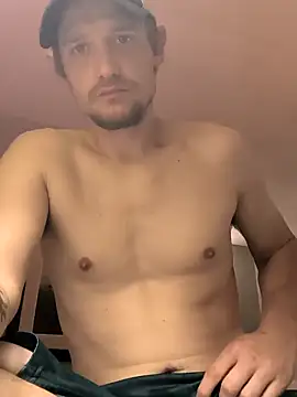 Snapshot of Midwestalpha chatting on 03-16-25, 01:38 Midwestalpha online show from 03-16-25, 01:38