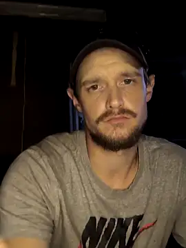 Snapshot of Midwestalpha chatting on 09-27-25, 12:54 Midwestalpha online show from 09-27-25, 12:54