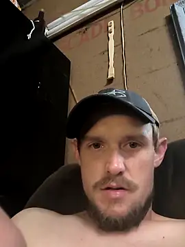 Snapshot of Midwestalpha chatting on 10-02-25, 05:58 Midwestalpha online show from 10-02-25, 05:58