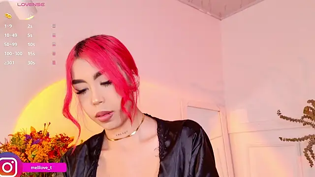 Mely-taylor online show from 02-10-25, 02:08