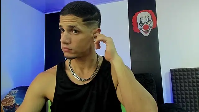 Snapshot of jhonnysnow17 chatting on 01-21-25, 08:11 jhonnysnow17 online show from 01-21-25, 08:11