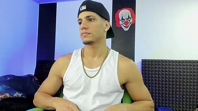 Snapshot of jhonnysnow17 chatting on 02-08-25, 08:09 jhonnysnow17 online show from 02-08-25, 08:09