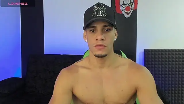 Snapshot of jhonnysnow17 chatting on 02-13-25, 05:16 jhonnysnow17 online show from 02-13-25, 05:16