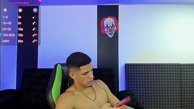 Snapshot of jhonnysnow17 chatting on 02-16-25, 10:43 jhonnysnow17 online show from 02-16-25, 10:43