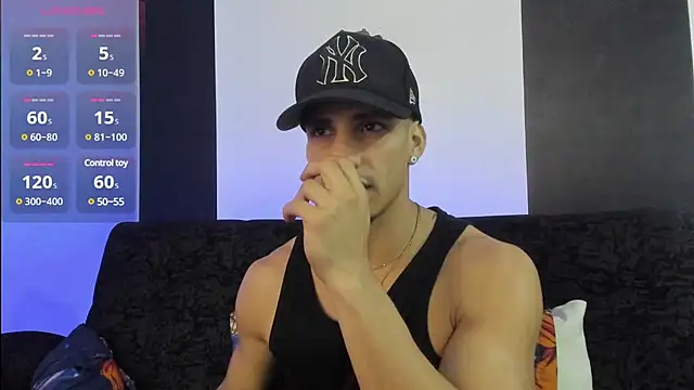 Snapshot of jhonnysnow17 chatting on 03-03-25, 09:44 jhonnysnow17 online show from 03-03-25, 09:44