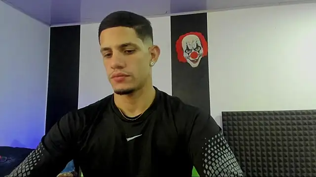 Snapshot of jhonnysnow17 chatting on 03-21-25, 05:43 jhonnysnow17 online show from 03-21-25, 05:43