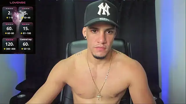 Snapshot of jhonnysnow17 chatting on 09-11-25, 07:03 jhonnysnow17 online show from 09-11-25, 07:03