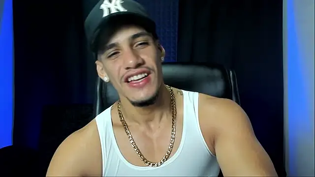 Snapshot of jhonnysnow17 chatting on 10-12-25, 12:20 jhonnysnow17 online show from 10-12-25, 12:20