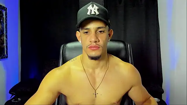 Snapshot of jhonnysnow17 chatting on 10-23-25, 02:44 jhonnysnow17 online show from 10-23-25, 02:44