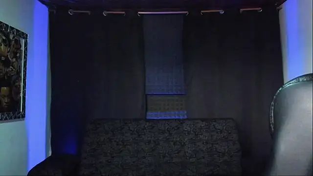 Snapshot of jhonnysnow17 chatting on 10-31-25, 06:31 jhonnysnow17 online show from 10-31-25, 06:31