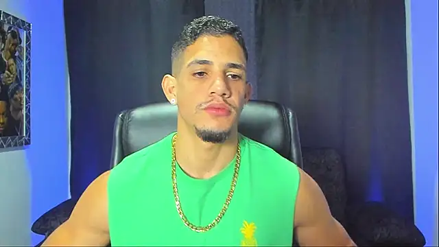 Snapshot of jhonnysnow17 chatting on 11-09-25, 10:41 jhonnysnow17 online show from 11-09-25, 10:41