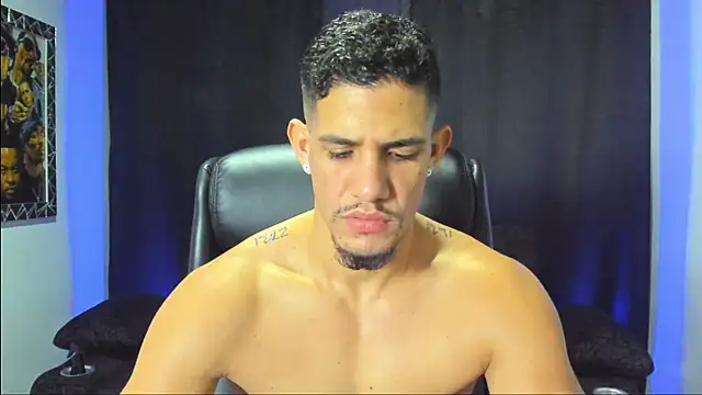 Snapshot of jhonnysnow17 chatting on 11-21-25, 12:10 jhonnysnow17 online show from 11-21-25, 12:10