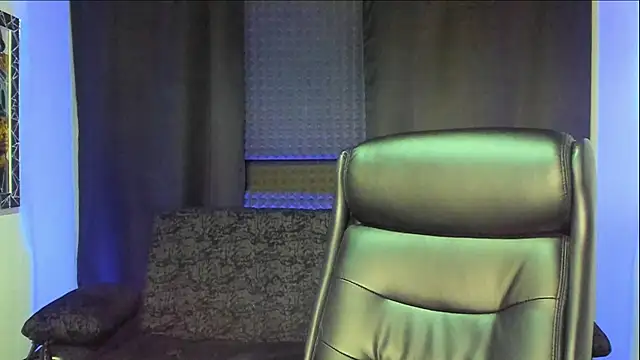 Snapshot of jhonnysnow17 chatting on 12-02-25, 07:09 jhonnysnow17 online show from 12-02-25, 07:09