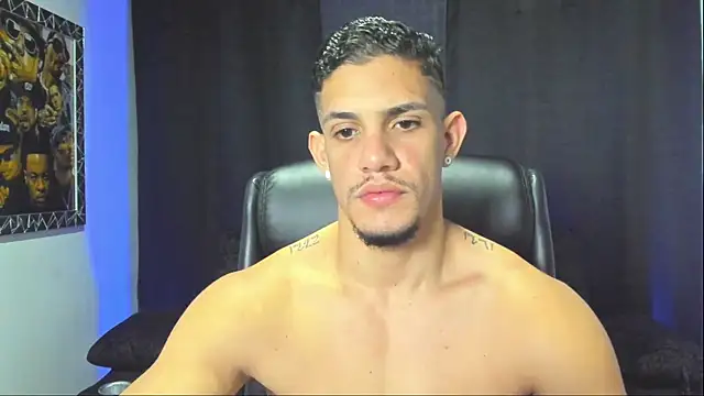 Snapshot of jhonnysnow17 chatting on 12-15-25, 12:59 jhonnysnow17 online show from 12-15-25, 12:59