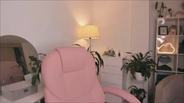 ari artis online show from 01-17-25, 06:26