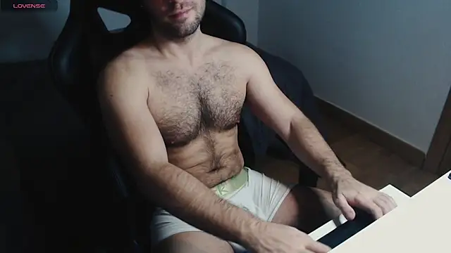 Snapshot of cutehairymacho chatting on 03-01-25, 01:43 cutehairymacho online show from 03-01-25, 01:43