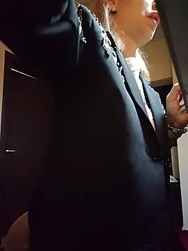 TiffanyMaze online show from 06-01-26, 04:03