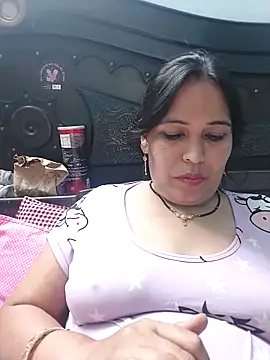 Poojabhabi101 online show from 04-15-26, 05:42