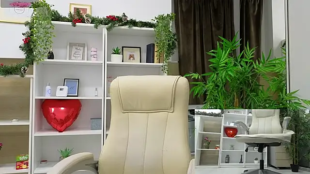 Snapshot of SelineSole chatting on 01-03-25, 04:06 SelineSole online show from 01-03-25, 04:06