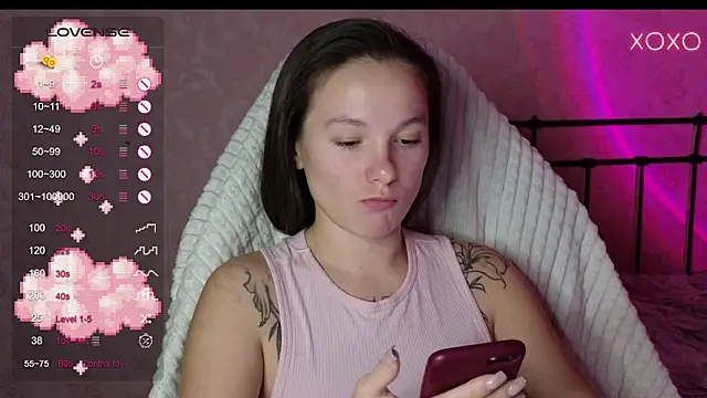 lil luna x online show from 12-12-24, 03:37