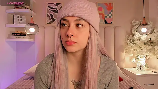 cute  cherry  online show from 10-23-25, 12:37