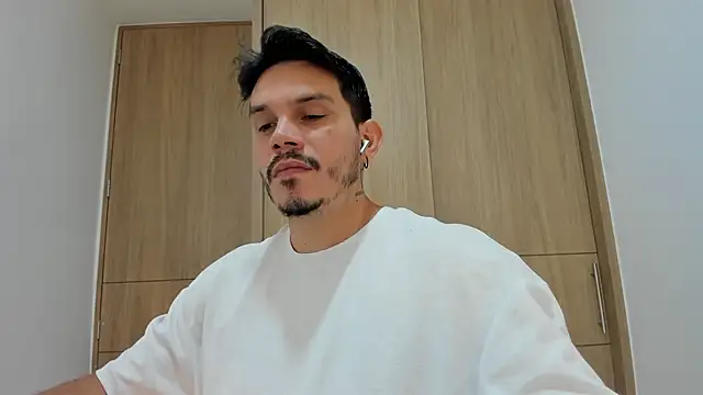 alejandro stark online show from 11-29-25, 08:06