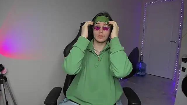 Vincent Strong online show from 12-03-24, 07:54