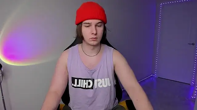 Vincent Strong online show from 03-04-25, 01:23