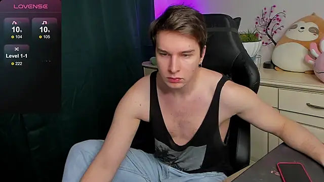 Vincent Strong online show from 09-17-25, 08:16