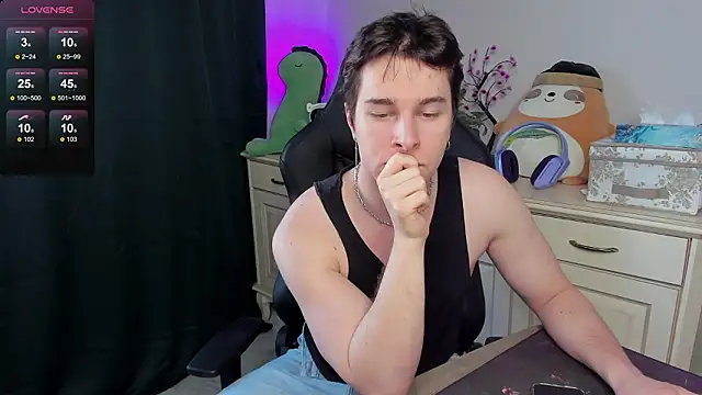 Snapshot of Vincent_Strong chatting on 02-01-26, 08:46 Vincent Strong online show from 02-01-26, 08:46