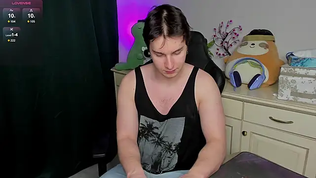 Snapshot of Vincent_Strong chatting on 02-07-26, 03:21 Vincent Strong online show from 02-07-26, 03:21