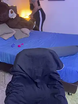 GigiiStone online show from 02-11-25, 08:42