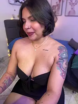 GigiiStone online show from 02-18-25, 08:47