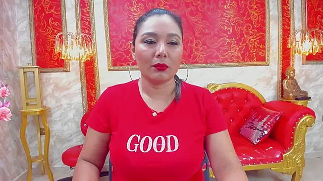 Snapshot of Myhottie_Milf chatting on 12-30-24, 01:14 Myhottie Milf online show from 12-30-24, 01:14