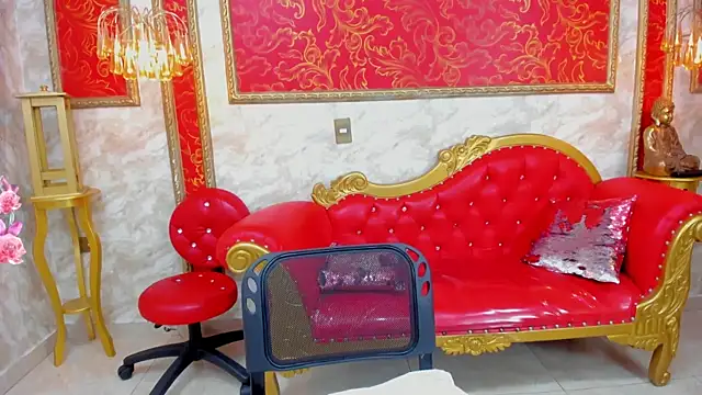 Snapshot of Myhottie_Milf chatting on 12-30-24, 07:21 Myhottie Milf online show from 12-30-24, 07:21