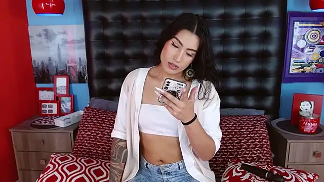 Taly Fox online show from 12-30-24, 09:29