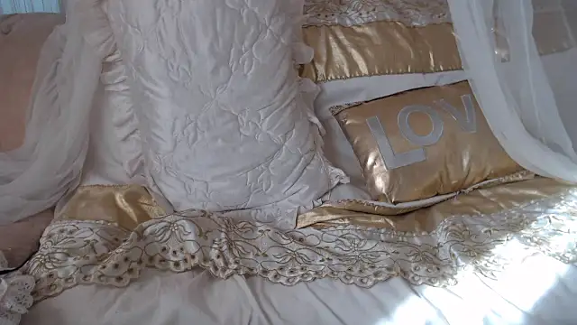 Mia-Montal777 online show from 02-12-25, 09:52