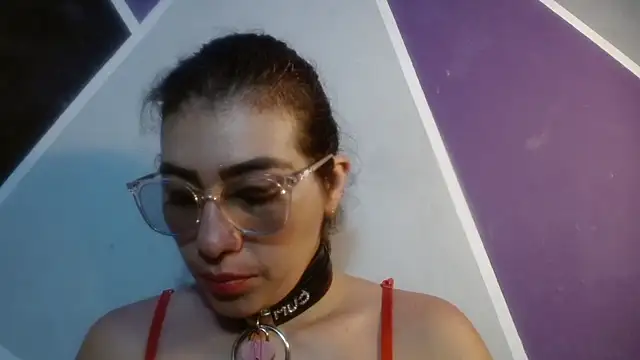 DaMikaela  online show from 02-08-26, 02:31