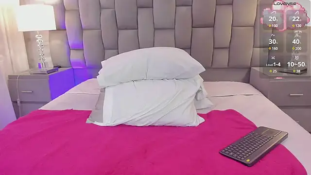 Snapshot of CinthiaCollins chatting on 03-05-25, 12:49 CinthiaCollins online show from 03-05-25, 12:49