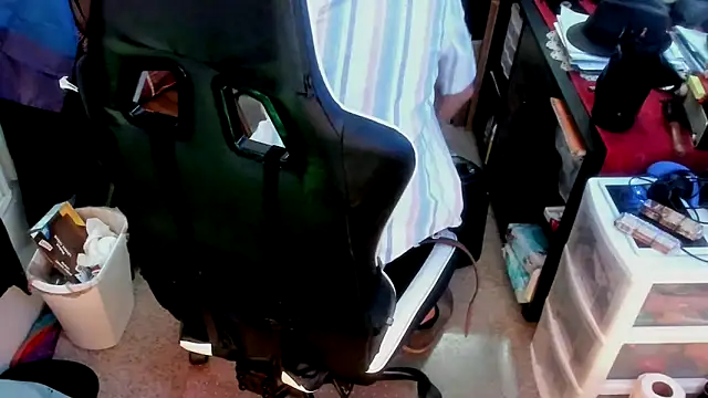 Snapshot of Daddysthick chatting on 11-23-25, 08:08 Daddysthick online show from 11-23-25, 08:08