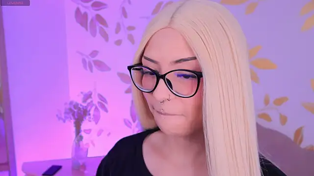 Misselektra   online show from 09-10-25, 04:45