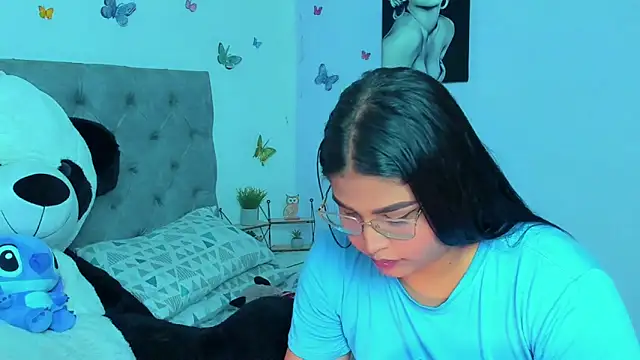 Snapshot of mabellfox chatting on 01-11-25, 08:43 mabellfox online show from 01-11-25, 08:43