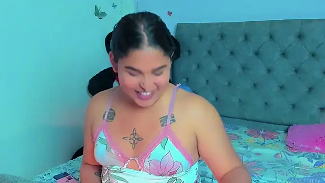 Snapshot of mabellfox chatting on 02-26-25, 11:48 mabellfox online show from 02-26-25, 11:48