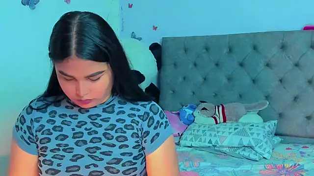 Snapshot of mabellfox chatting on 03-13-25, 06:12 mabellfox online show from 03-13-25, 06:12