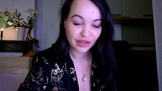 Lilie romeo online show from 12-23-24, 04:50