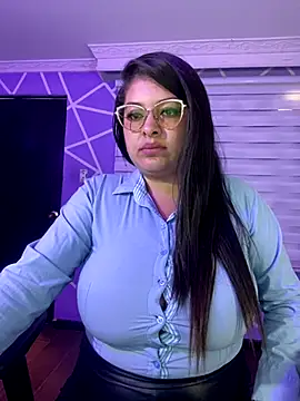 Snapshot of MiiaaJoness chatting on 11-04-25, 03:22 MiiaaJoness online show from 11-04-25, 03:22