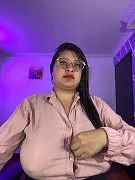 Snapshot of MiiaaJoness chatting on 11-14-25, 03:00 MiiaaJoness online show from 11-14-25, 03:00