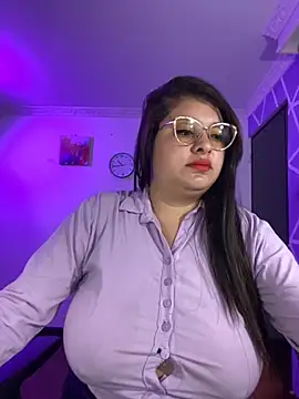 Snapshot of MiiaaJoness chatting on 11-24-25, 03:45 MiiaaJoness online show from 11-24-25, 03:45