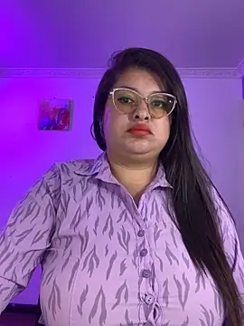 Snapshot of MiiaaJoness chatting on 11-28-25, 03:04 MiiaaJoness online show from 11-28-25, 03:04