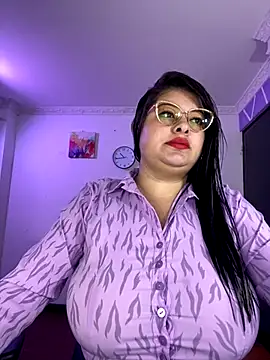 Snapshot of MiiaaJoness chatting on 12-15-25, 03:38 MiiaaJoness online show from 12-15-25, 03:38